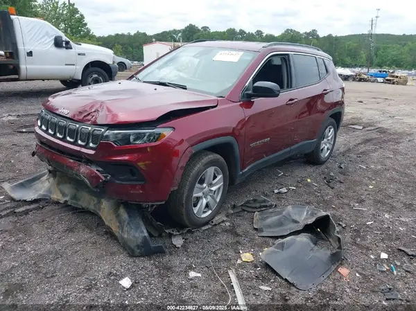 3C4NJCBB9NT202123 2022 JEEP COMPASS - Image 2