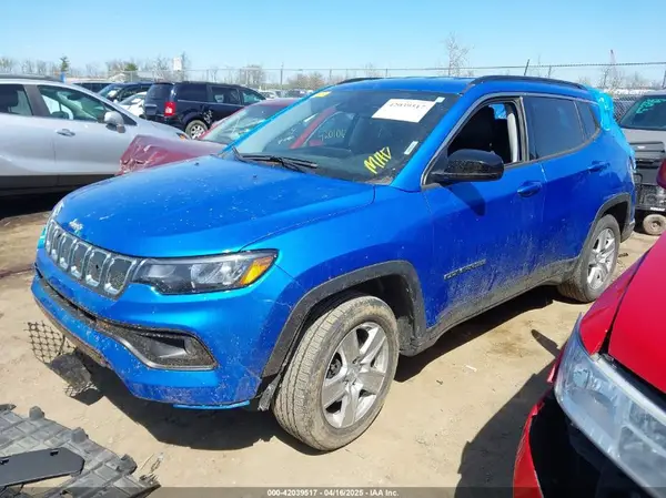 3C4NJCBB9NT214210 2022 JEEP COMPASS - Image 2