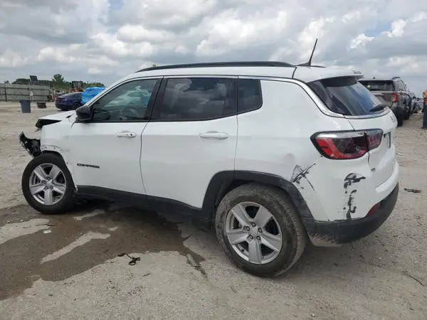 3C4NJCBB9NT229693 2022 JEEP COMPASS - Image 2