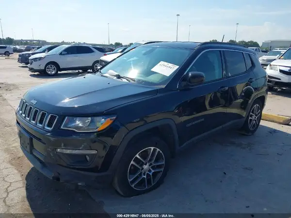 3C4NJCBBXHT611509 2017 JEEP COMPASS - Image 2
