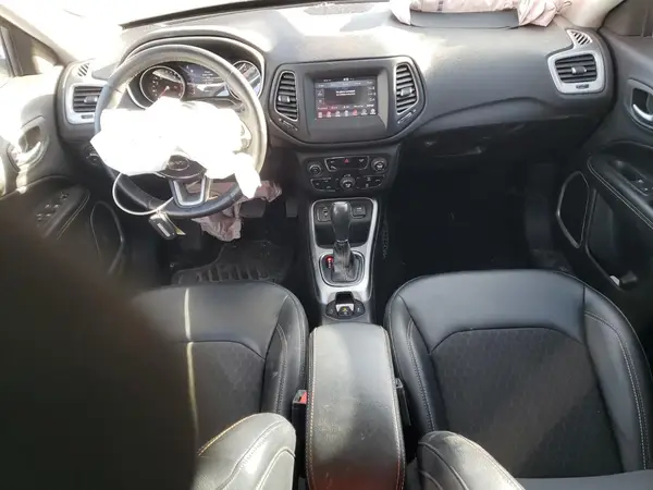 3C4NJCBBXHT629475 2017 JEEP COMPASS - Image 8