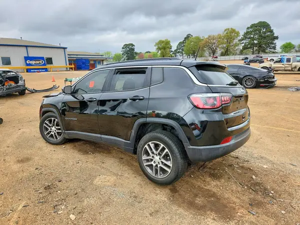 3C4NJCBBXHT661357 2017 JEEP COMPASS - Image 2