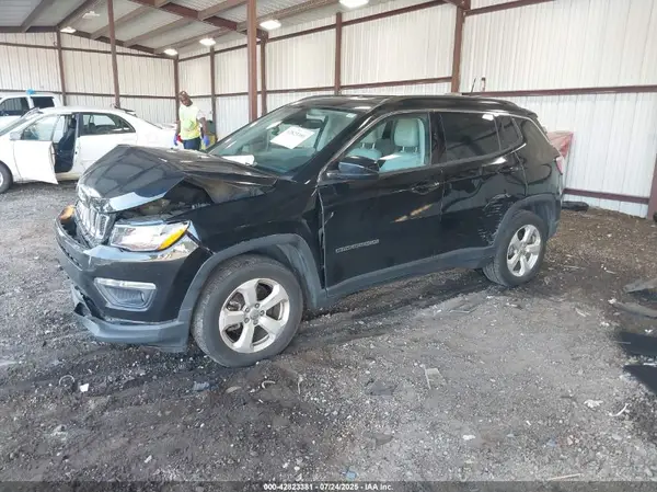 3C4NJCBBXHT669314 2017 JEEP COMPASS - Image 2