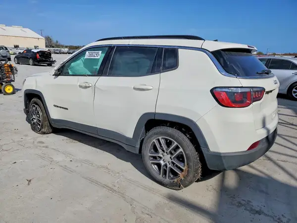 3C4NJCBBXJT102350 2018 JEEP COMPASS - Image 2