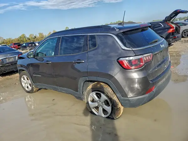 3C4NJCBBXJT108567 2018 JEEP COMPASS - Image 2