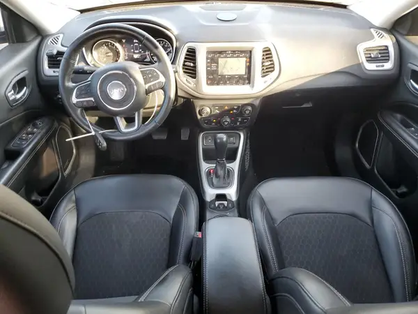 3C4NJCBBXJT137101 2018 JEEP COMPASS - Image 8