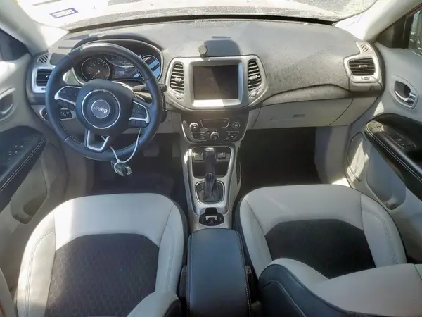 3C4NJCBBXJT194592 2018 JEEP COMPASS - Image 8