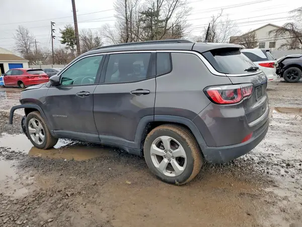 3C4NJCBBXJT205137 2018 JEEP COMPASS - Image 2