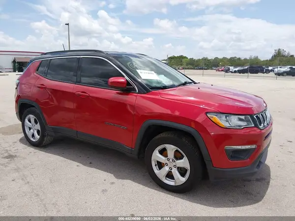 3C4NJCBBXJT227266 2018 JEEP COMPASS - Image 1