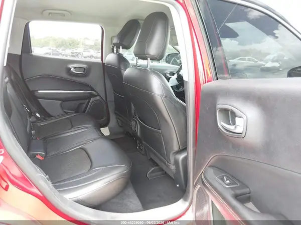 3C4NJCBBXJT227266 2018 JEEP COMPASS - Image 8