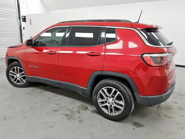 3C4NJCBBXJT227588 2018 JEEP COMPASS - Image 2