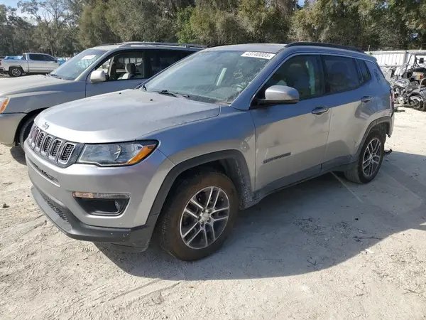 3C4NJCBBXJT228711 2018 JEEP COMPASS - Image 1
