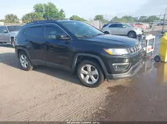 3C4NJCBBXJT233519 2018 JEEP COMPASS