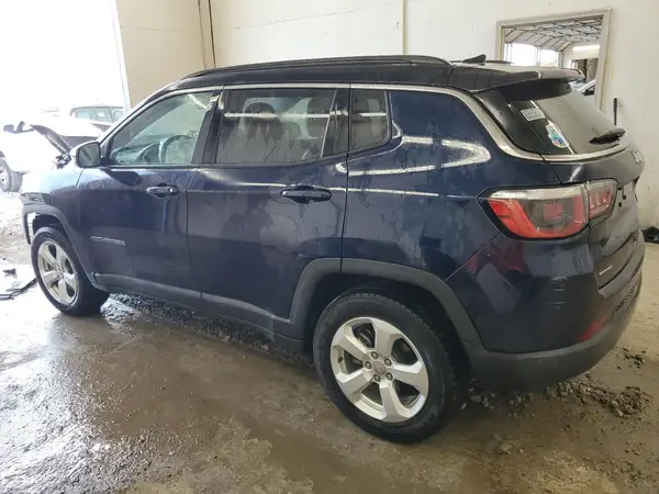 3C4NJCBBXJT233696 2018 JEEP COMPASS - Image 2