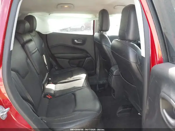 3C4NJCBBXJT240888 2018 JEEP COMPASS - Image 8