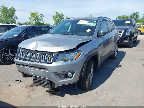 3C4NJCBBXJT287029 2018 JEEP COMPASS - Image 2