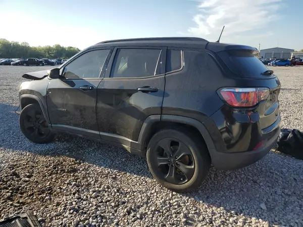 3C4NJCBBXJT318361 2018 JEEP COMPASS - Image 2