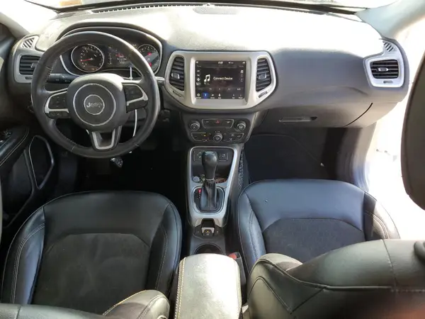 3C4NJCBBXJT319039 2018 JEEP COMPASS - Image 8