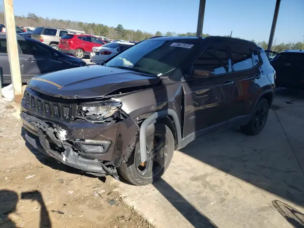 3C4NJCBBXJT327187 2018 JEEP COMPASS - Image 1