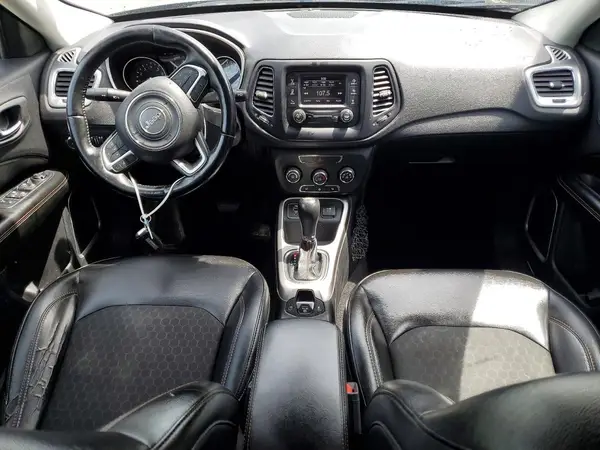 3C4NJCBBXJT339386 2018 JEEP COMPASS - Image 8