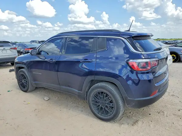 3C4NJCBBXJT345351 2018 JEEP COMPASS - Image 2