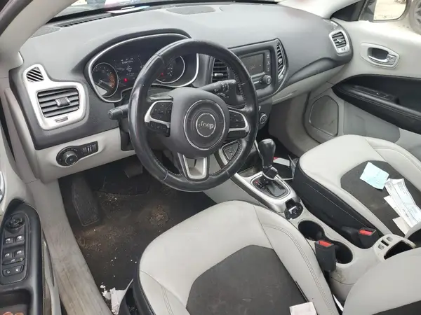 3C4NJCBBXJT345527 2018 JEEP COMPASS - Image 8