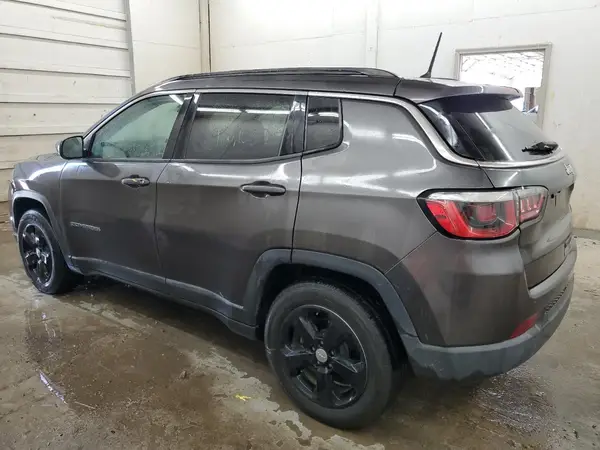 3C4NJCBBXJT356088 2018 JEEP COMPASS - Image 2