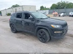 3C4NJCBBXJT408240 2018 JEEP COMPASS