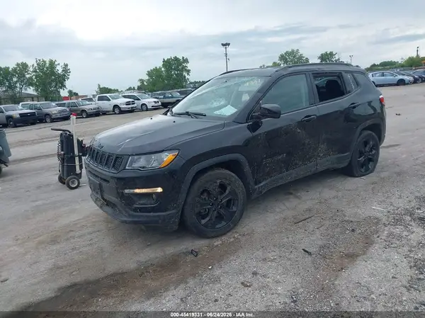 3C4NJCBBXJT408240 2018 JEEP COMPASS - Image 2