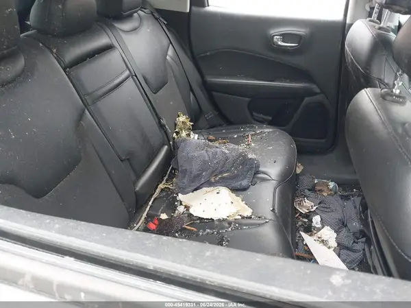 3C4NJCBBXJT408240 2018 JEEP COMPASS - Image 8