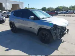 3C4NJCBBXJT408318 2018 JEEP COMPASS
