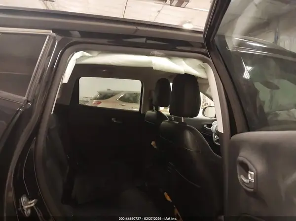 3C4NJCBBXJT411395 2018 JEEP COMPASS - Image 8