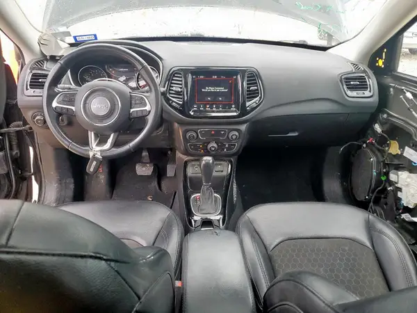 3C4NJCBBXJT438483 2018 JEEP COMPASS - Image 8