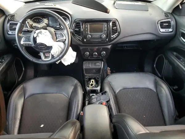 3C4NJCBBXJT462153 2018 JEEP COMPASS - Image 8