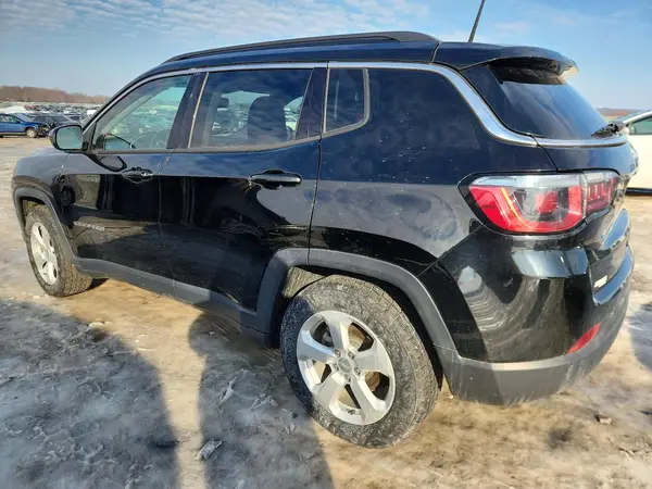 3C4NJCBBXJT466476 2018 JEEP COMPASS - Image 2