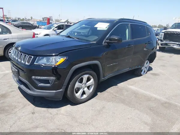 3C4NJCBBXJT466607 2018 JEEP COMPASS - Image 2