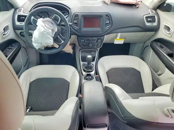 3C4NJCBBXJT468213 2018 JEEP COMPASS - Image 8