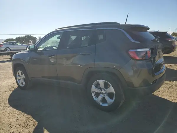 3C4NJCBBXJT469412 2018 JEEP COMPASS - Image 2