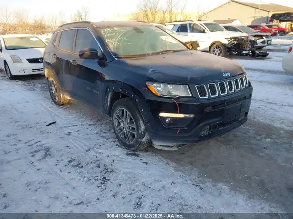 3C4NJCBBXJT487733 2018 JEEP COMPASS - Image 1