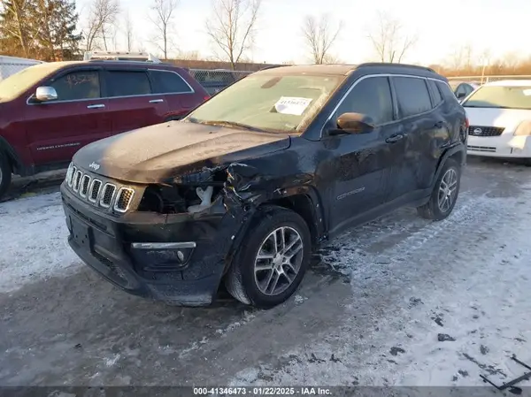 3C4NJCBBXJT487733 2018 JEEP COMPASS - Image 2