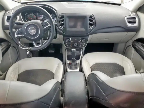 3C4NJCBBXJT487747 2018 JEEP COMPASS - Image 8