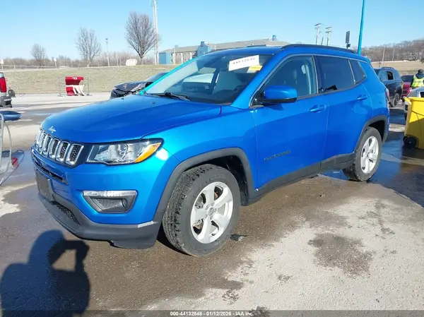 3C4NJCBBXJT488722 2018 JEEP COMPASS - Image 2