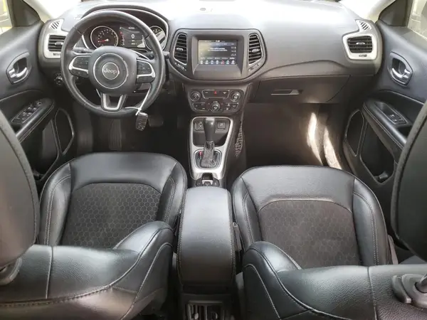 3C4NJCBBXJT489529 2018 JEEP COMPASS - Image 8