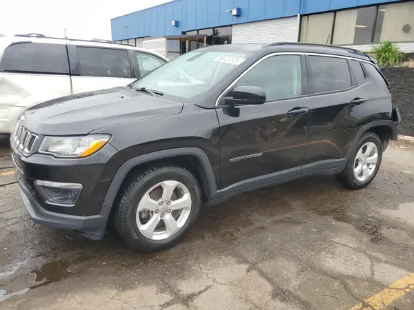 3C4NJCBBXKT636577 2019 JEEP COMPASS - Image 1