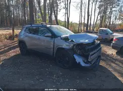 3C4NJCBBXKT636840 2019 JEEP COMPASS