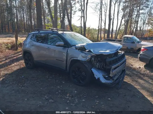 3C4NJCBBXKT636840 2019 JEEP COMPASS - Image 1