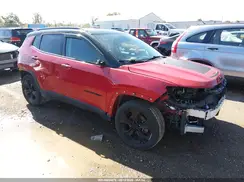 3C4NJCBBXKT636885 2019 JEEP COMPASS