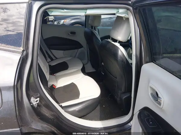 3C4NJCBBXKT649233 2019 JEEP COMPASS - Image 8