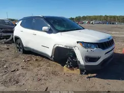 3C4NJCBBXKT677386 2019 JEEP COMPASS