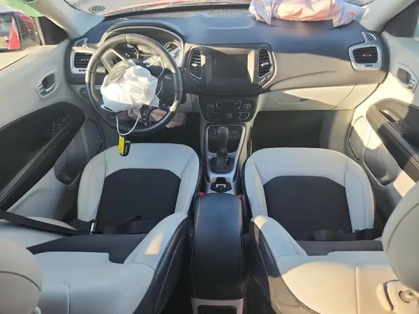 3C4NJCBBXKT711360 2019 JEEP COMPASS - Image 8